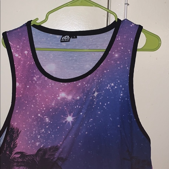 Tank top - Picture 2 of 3